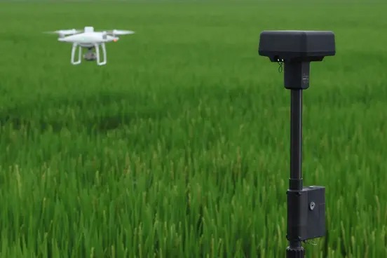 Compatible with D-RTK 2 and NTRIP mobile station